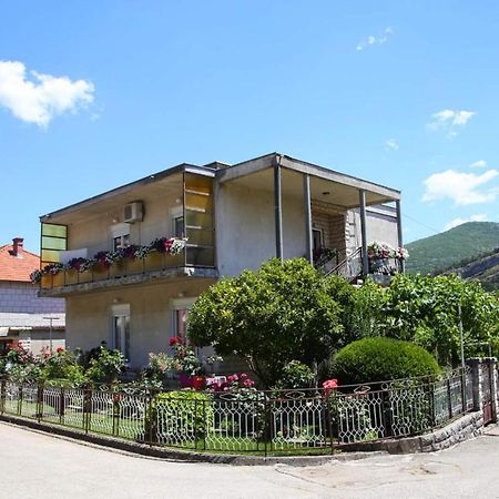 Cvijetna Oaza Apartment Trebinje Bagian luar foto